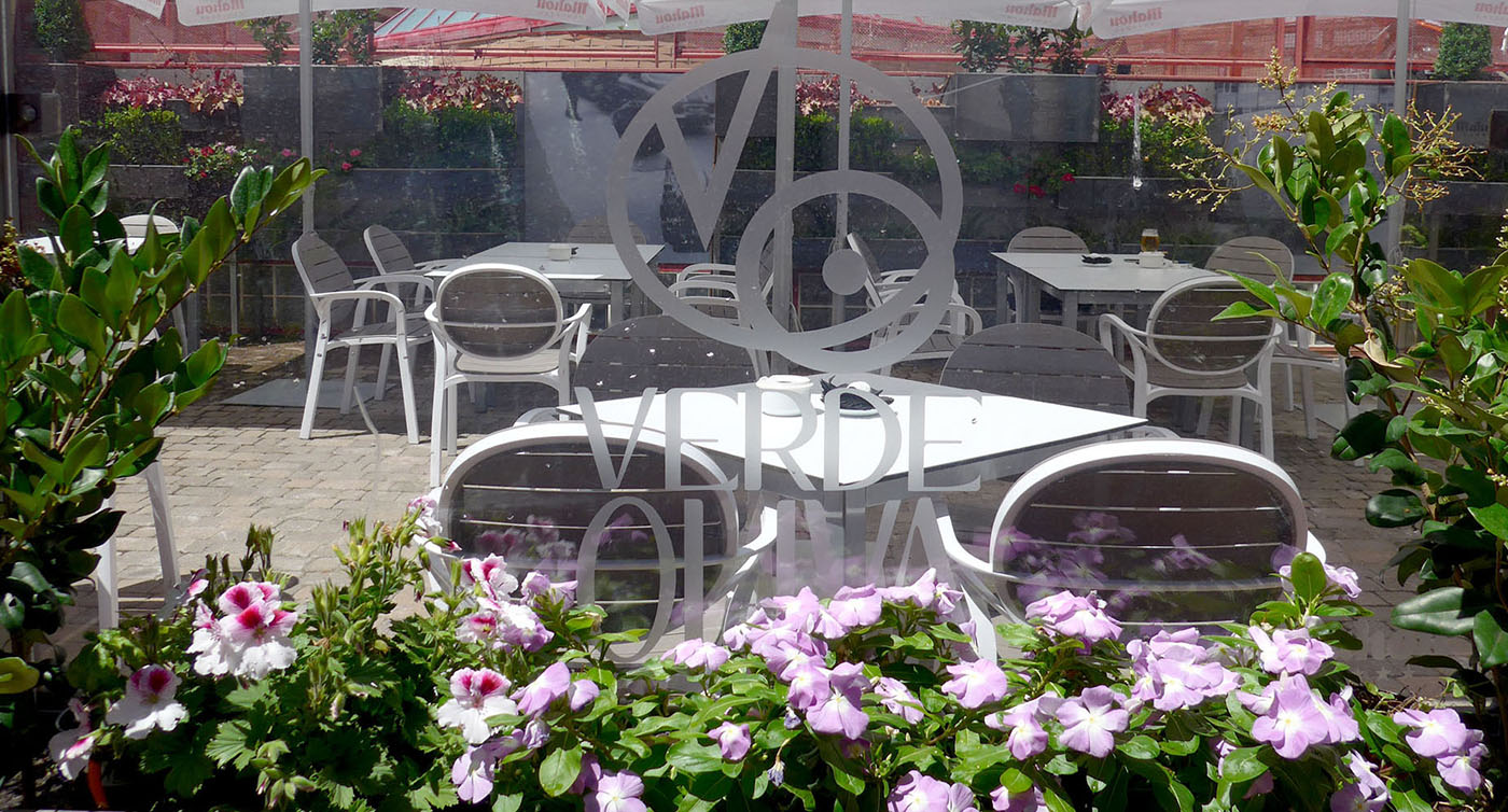 Exterior del restaurante Verde Oliva Gastroteca